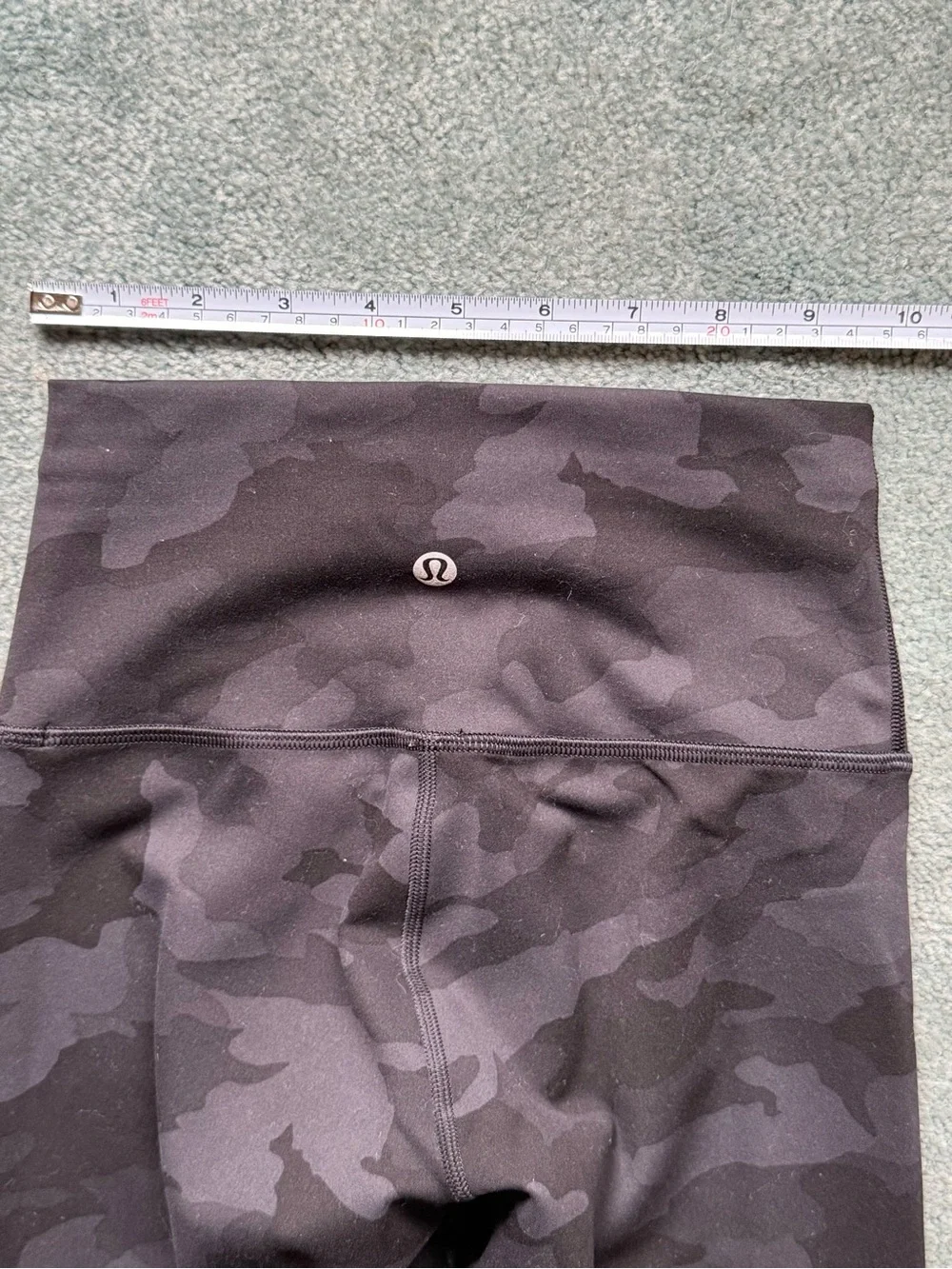 Lululemon Camouflage Leggings XS NWOT